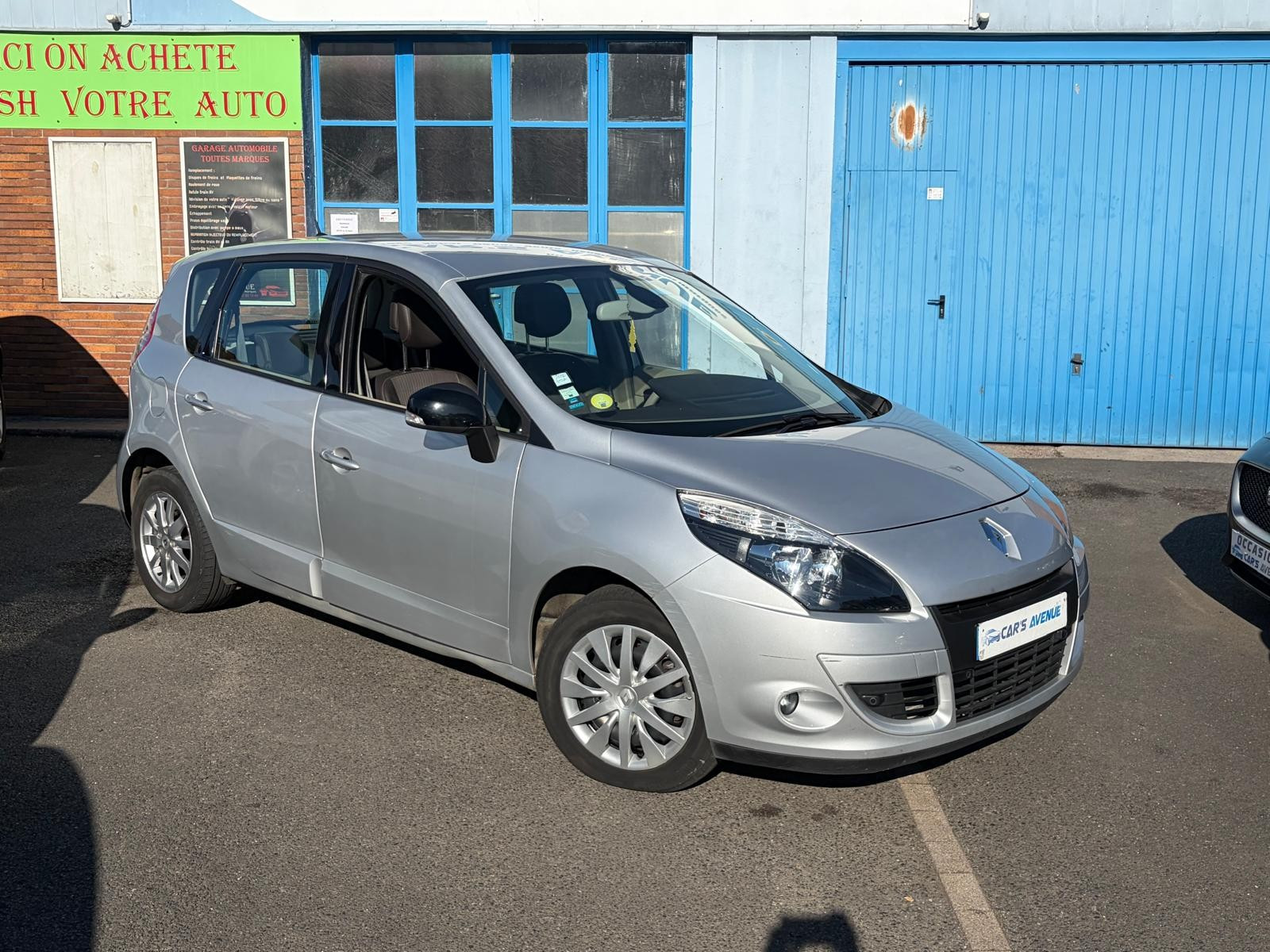 Renault Scénic III Berline 5 ptes - vue 1