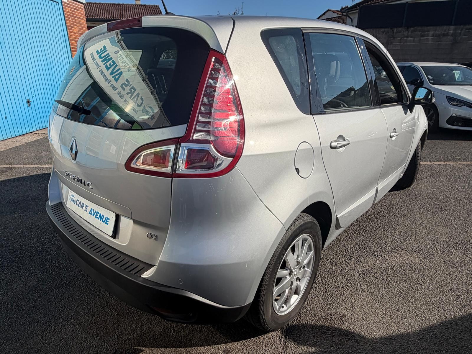 Renault Scénic III Berline 5 ptes - vue 1