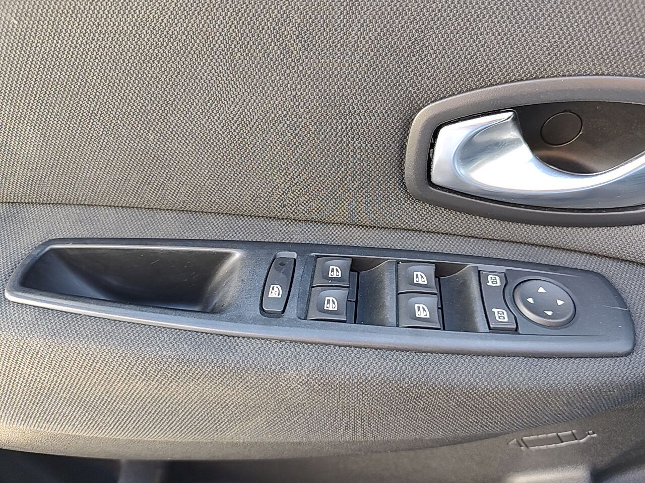Renault SCENIC III DCI 110 FAP ECO2 DYNAMIQUE EURO 5 EDC - vue 1