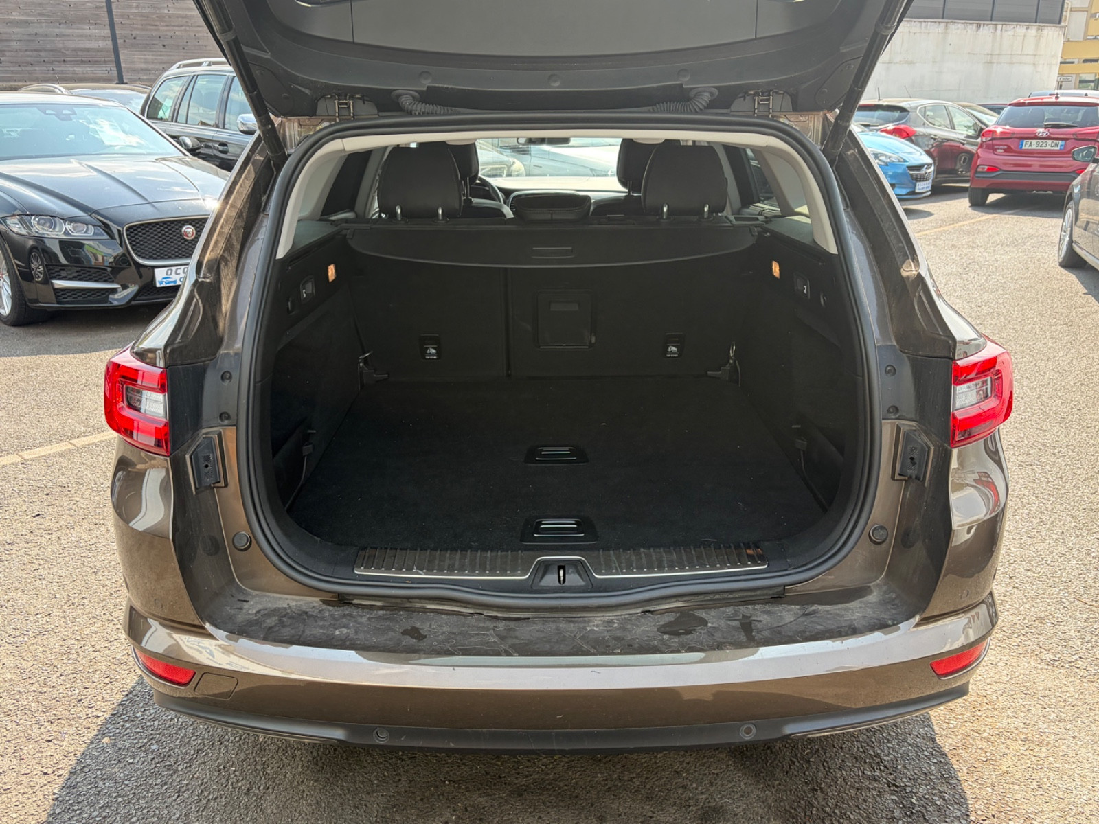 Renault TALISMAN ESTATE - vue 1