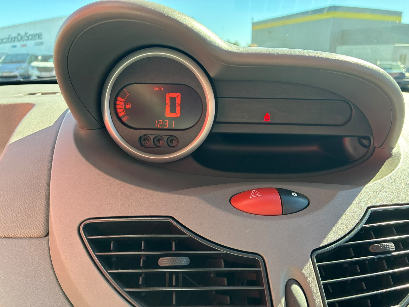 Renault Twingo 1.5 dCi 65ch Authentique – GARANTIE 12 MOIS — photo 21