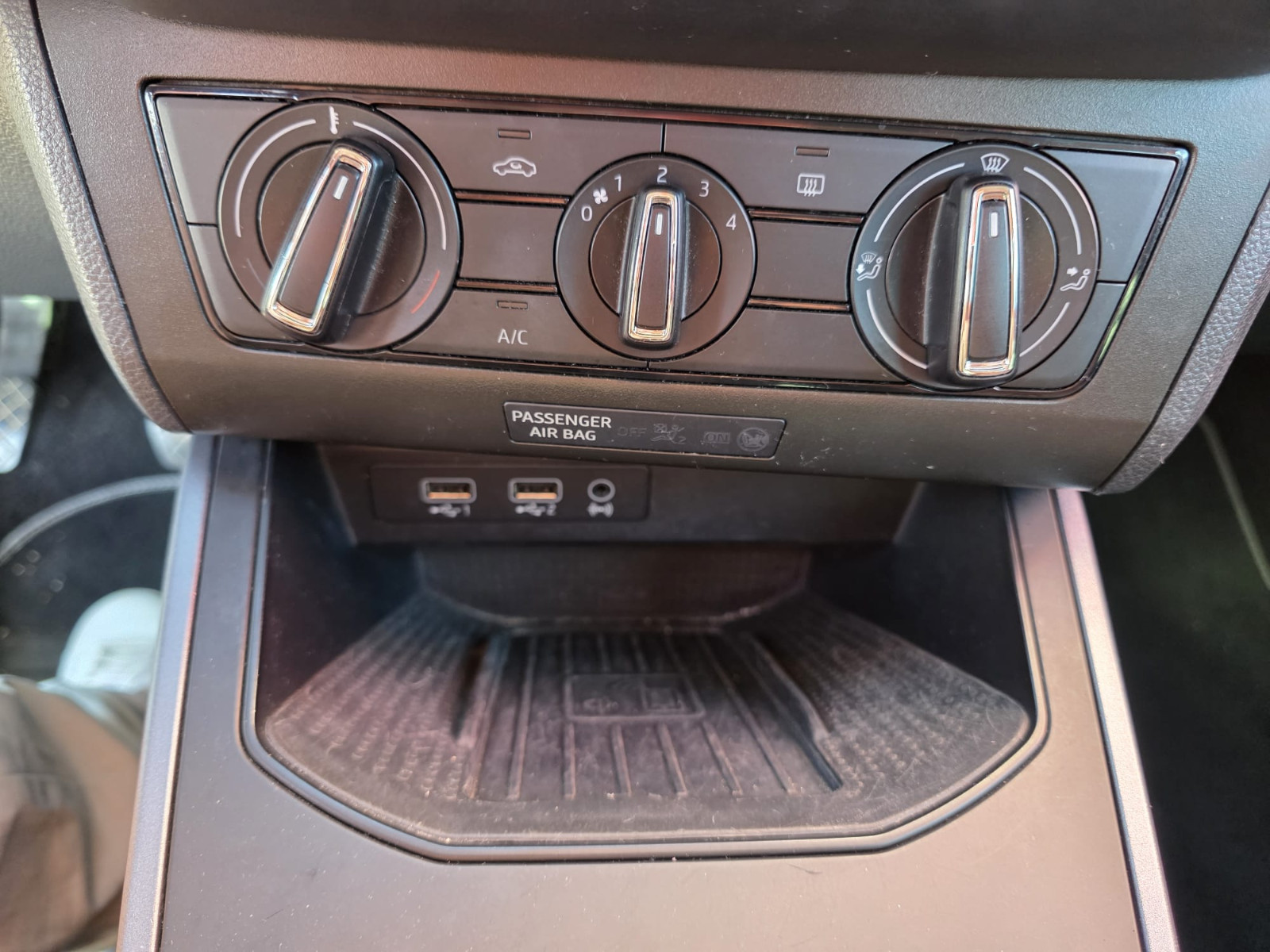 SEAT ARONA Style 1.0L TSI 95cv – 1ERE MAIN – CARPLAY – GARANTIE 12 MOIS — photo 27