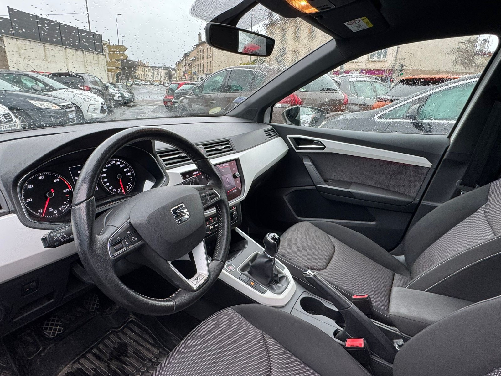 SEAT ARONA - vue 1