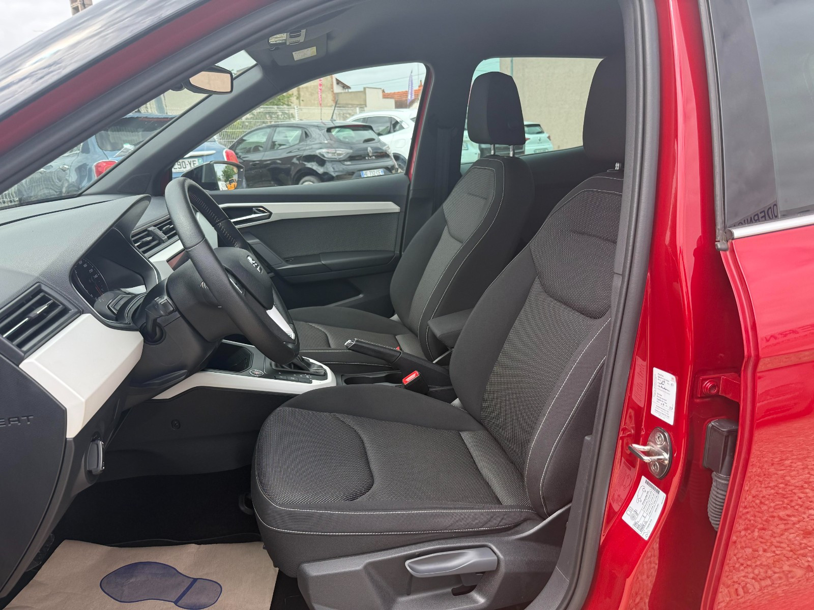 SEAT ARONA - vue 1