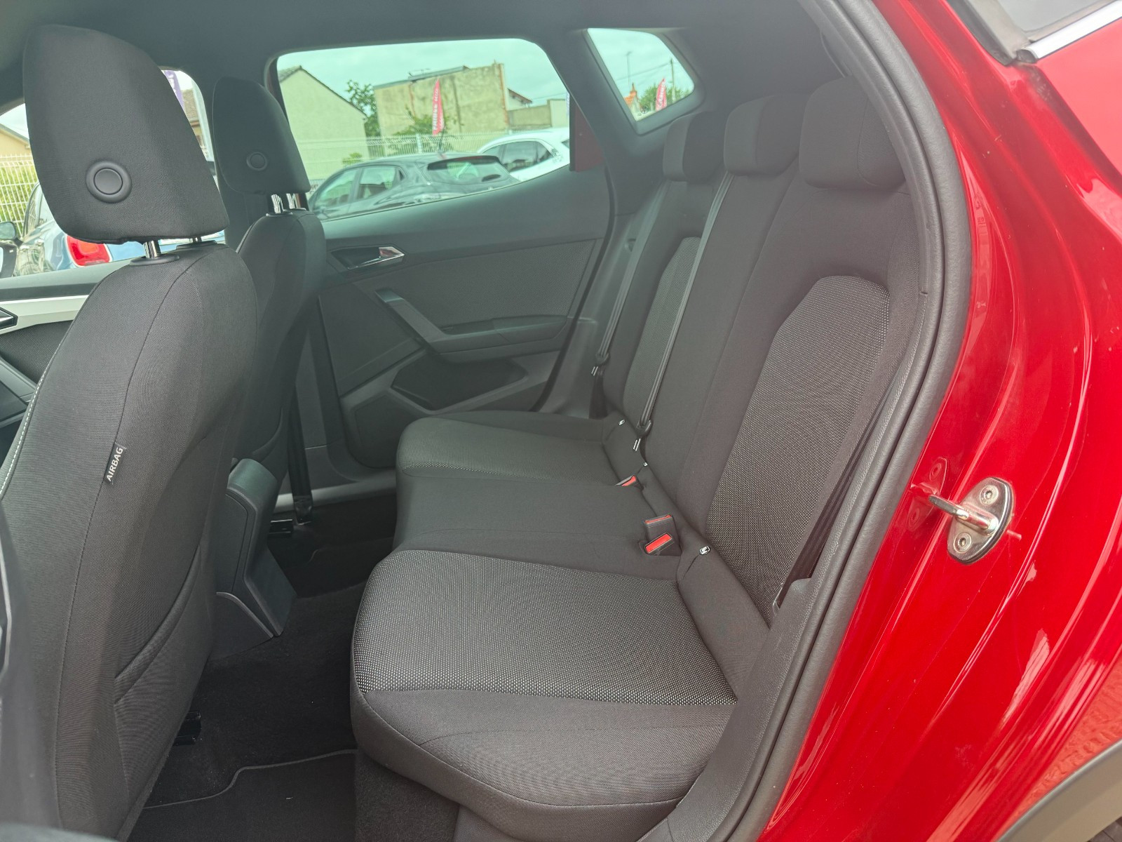 SEAT ARONA - vue 1