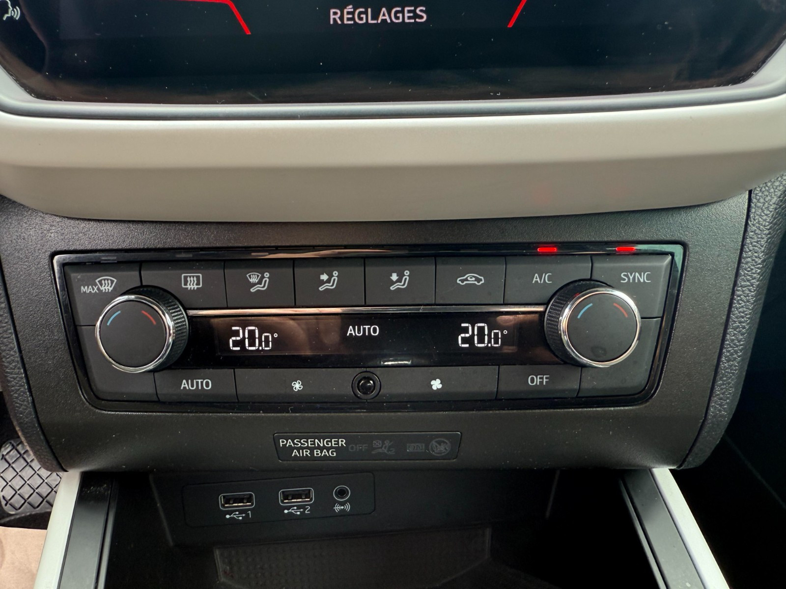 SEAT ARONA - vue 1