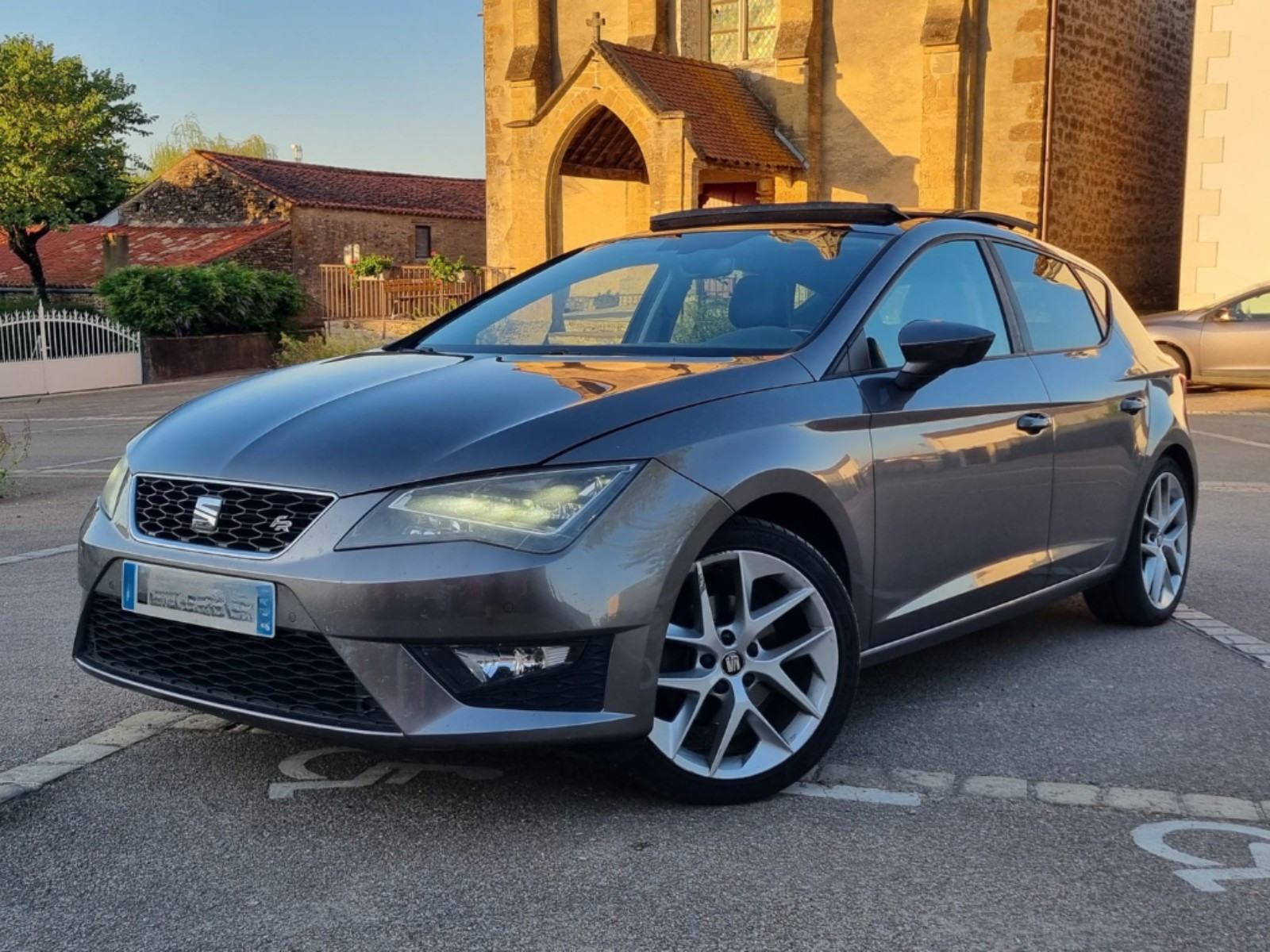 SEAT LEON ST