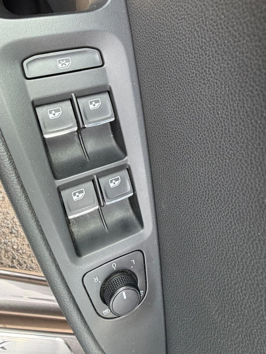 SEAT LEON ST - vue 1