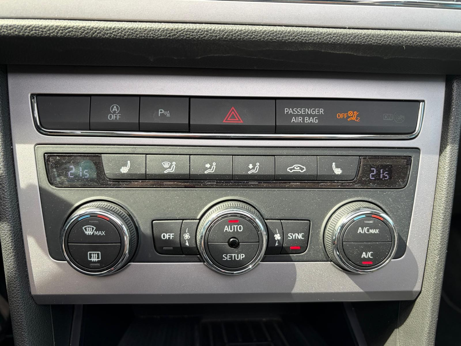 SEAT LEON ST - vue 1