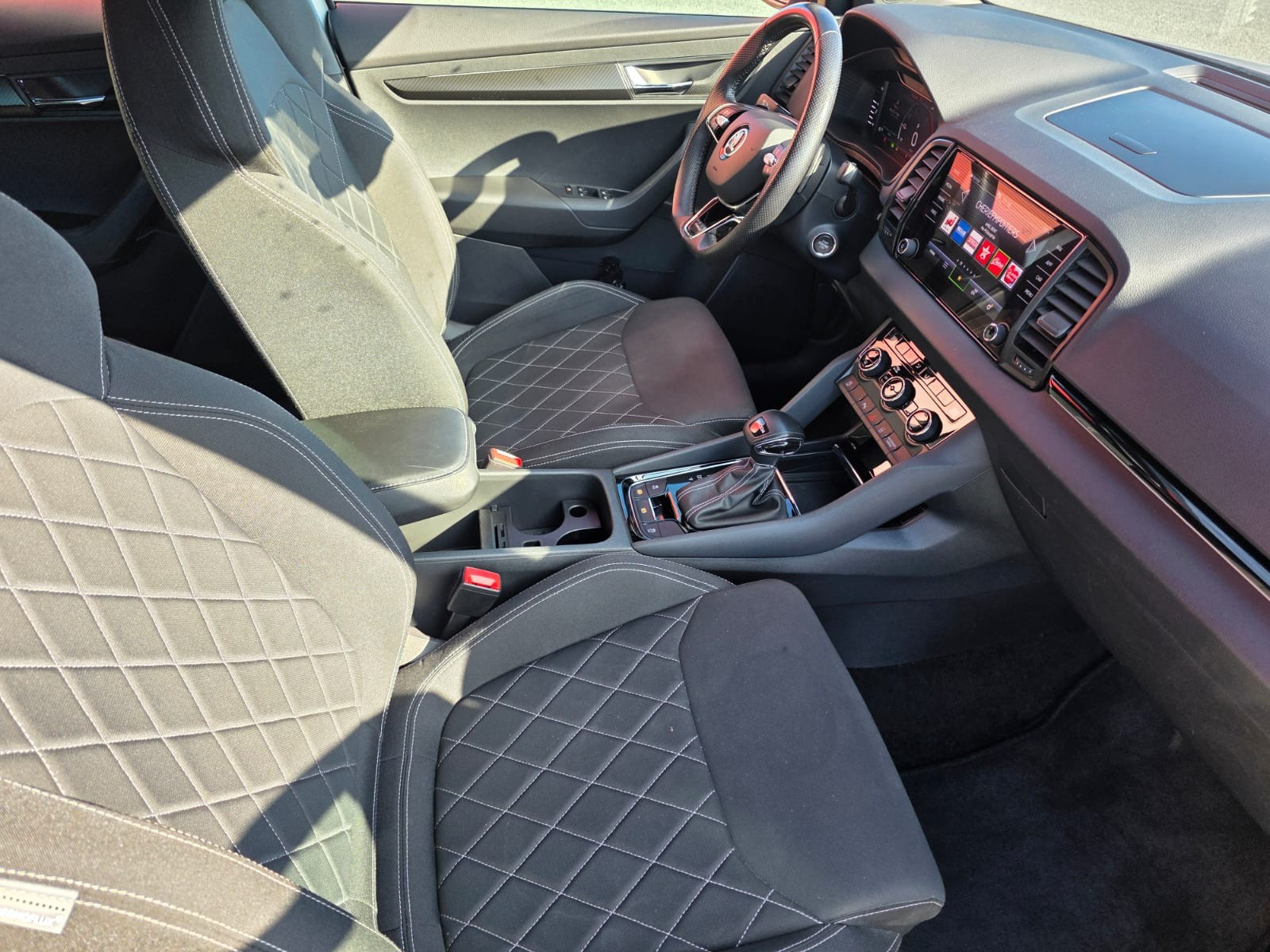 Skoda KAROQ 2.0 TDI 116ch SCR Sportline DSG7 -Garantie 12 mois- — photo 12
