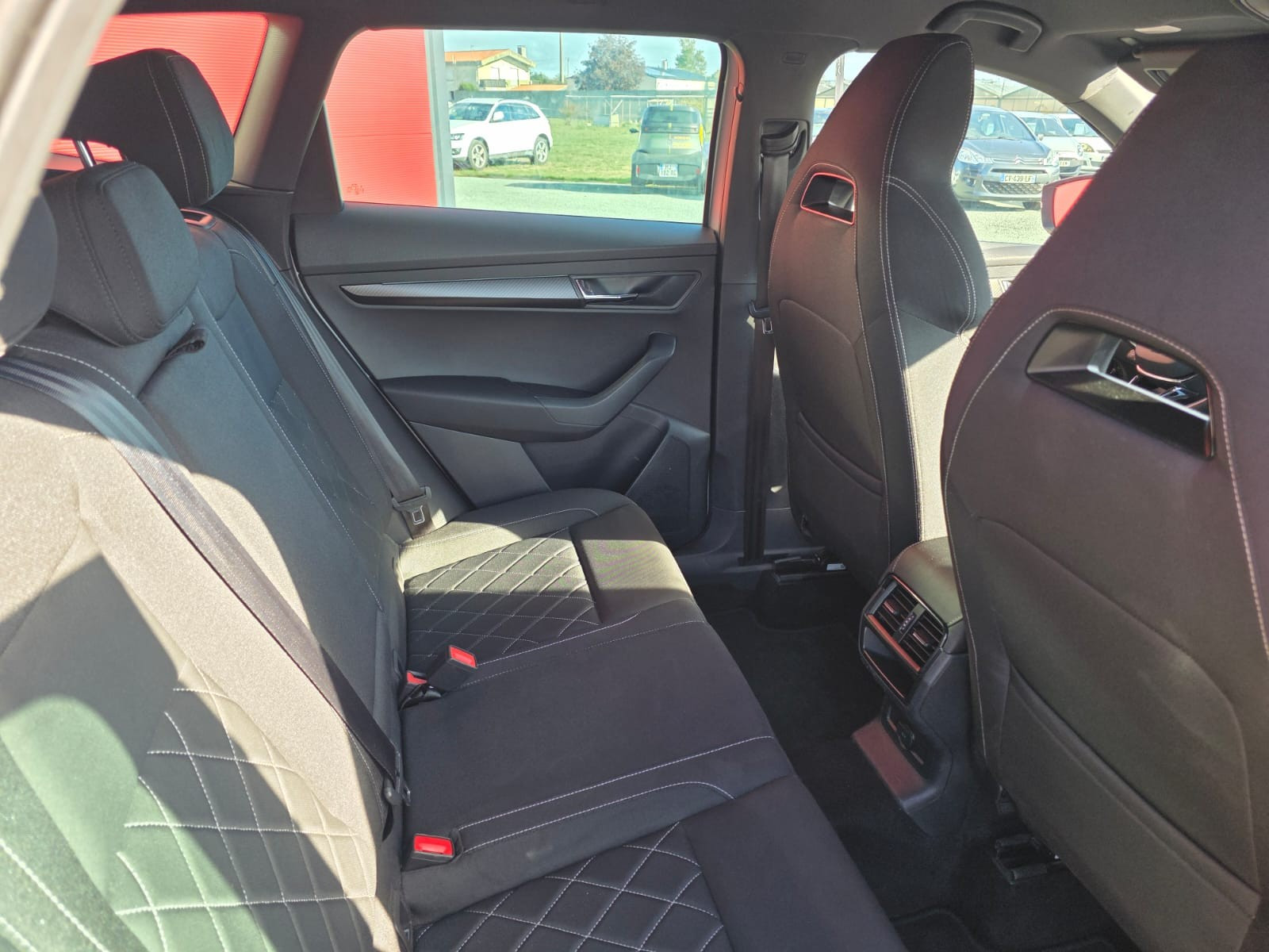 Skoda KAROQ 2.0 TDI 116ch SCR Sportline DSG7 -Garantie 12 mois- — photo 16