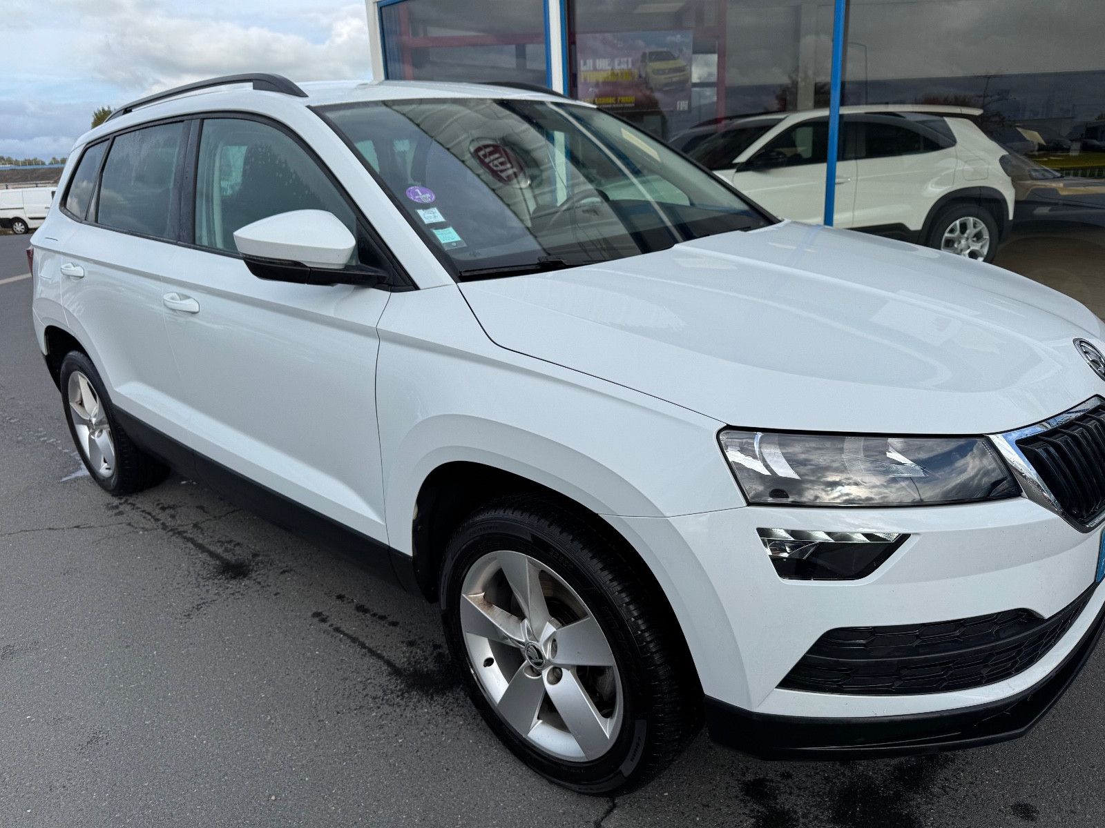 Skoda KAROQ AMBITION 1.0L TSI 116CH BVM6 - vue 1