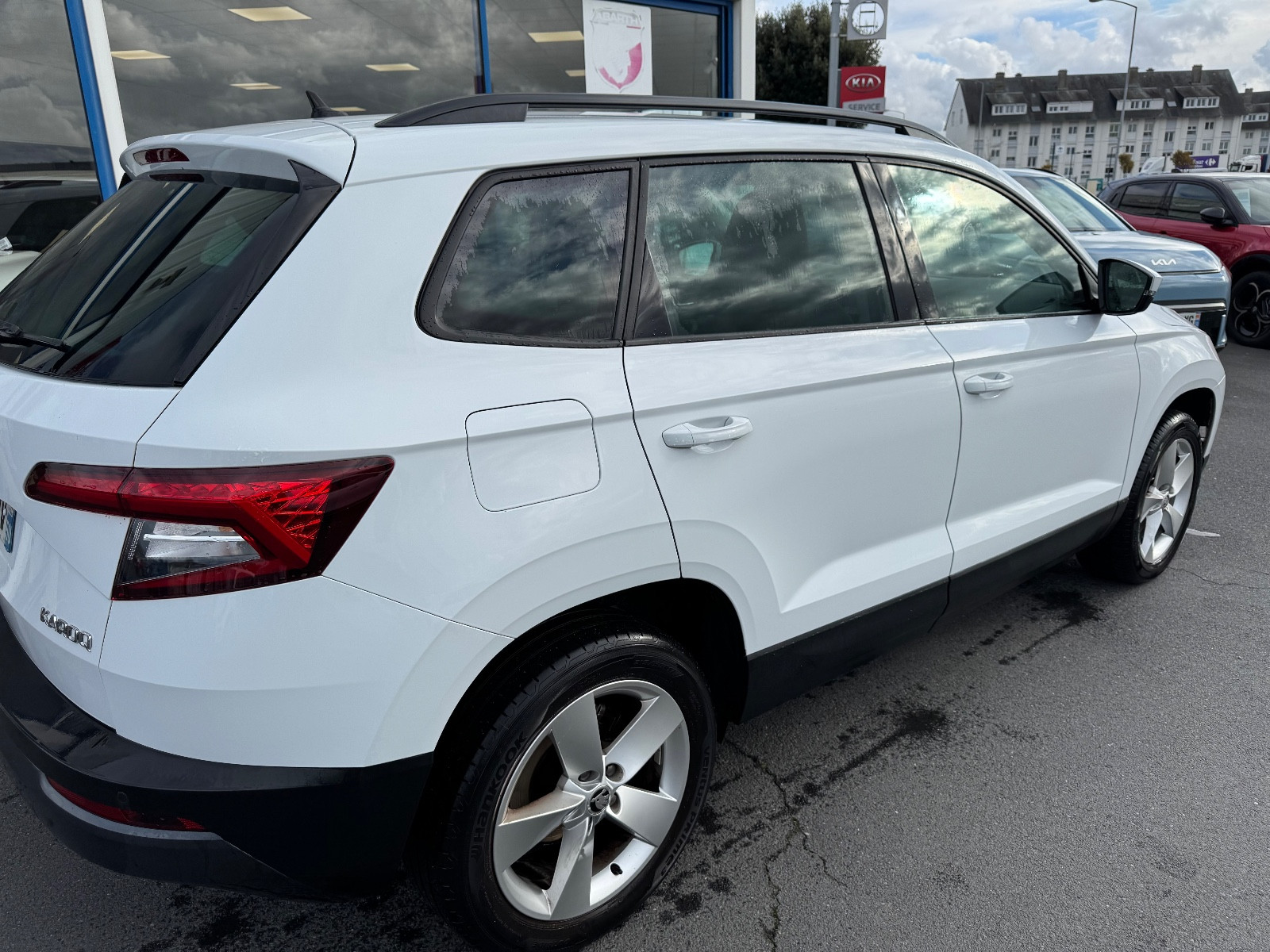 Skoda KAROQ AMBITION 1.0L TSI 116CH BVM6 - vue 1