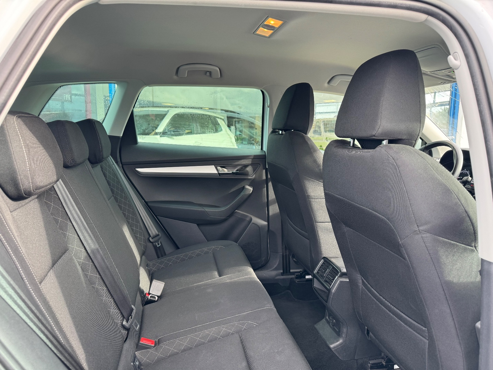 Skoda KAROQ AMBITION 1.0L TSI 116CH BVM6 - vue 1
