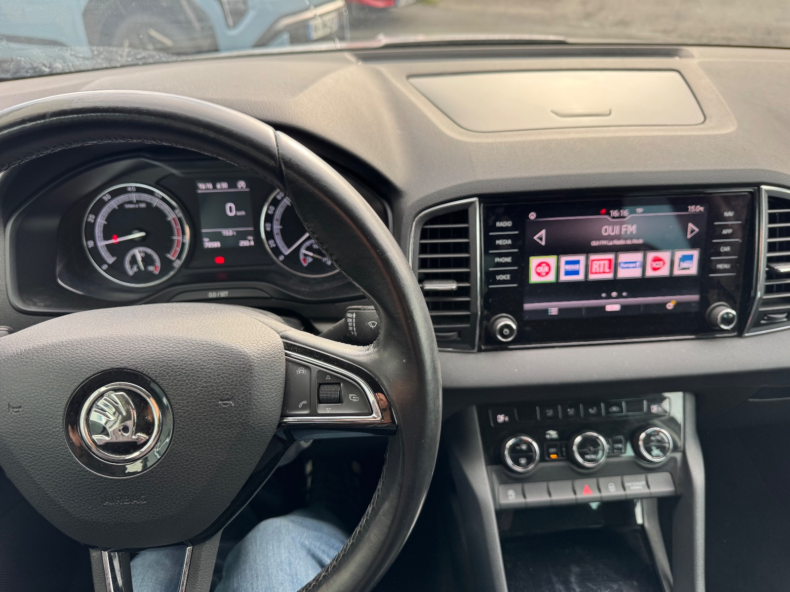 Skoda KAROQ AMBITION 1.0L TSI 116CH BVM6 - vue 1
