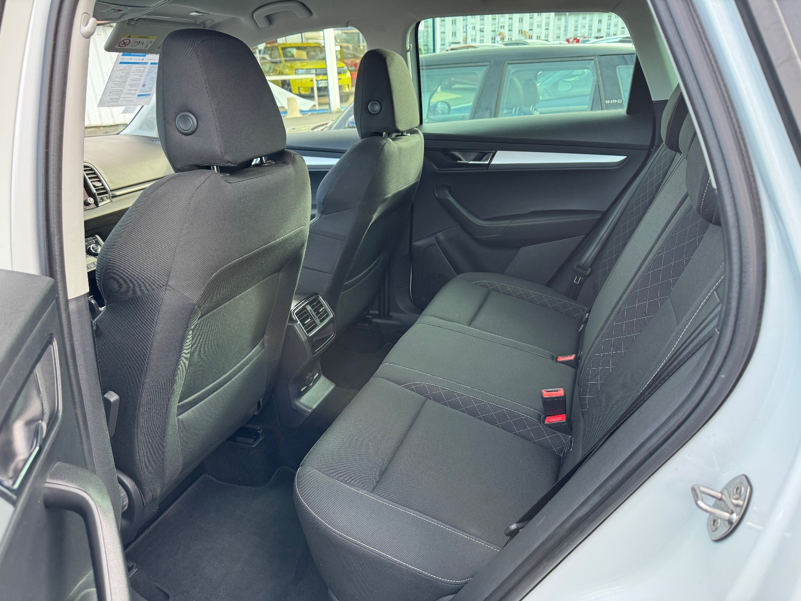 Skoda KAROQ AMBITION 1.0L TSI 116CH BVM6 - vue 1