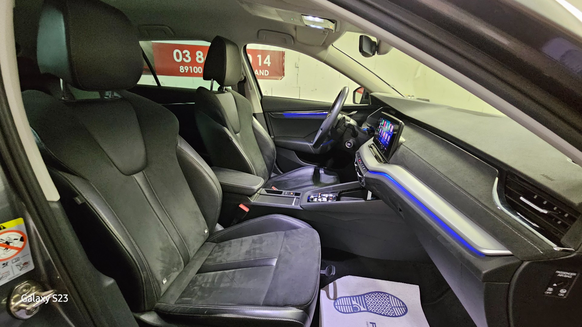 Skoda OCTAVIA BREAK - vue 1
