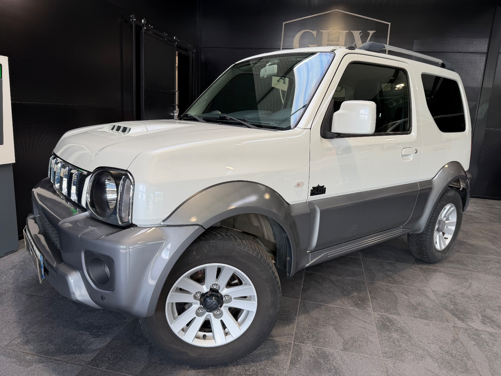 SUZUKI JIMNY