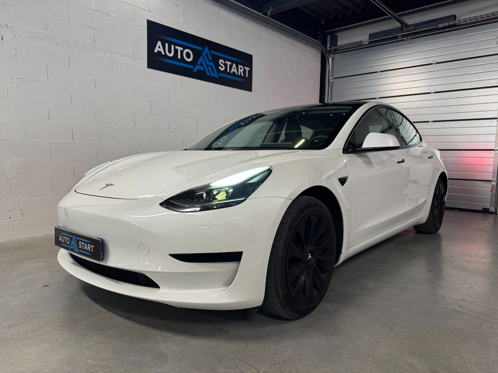 TESLA MODEL 3 Standard Range Plus RWD