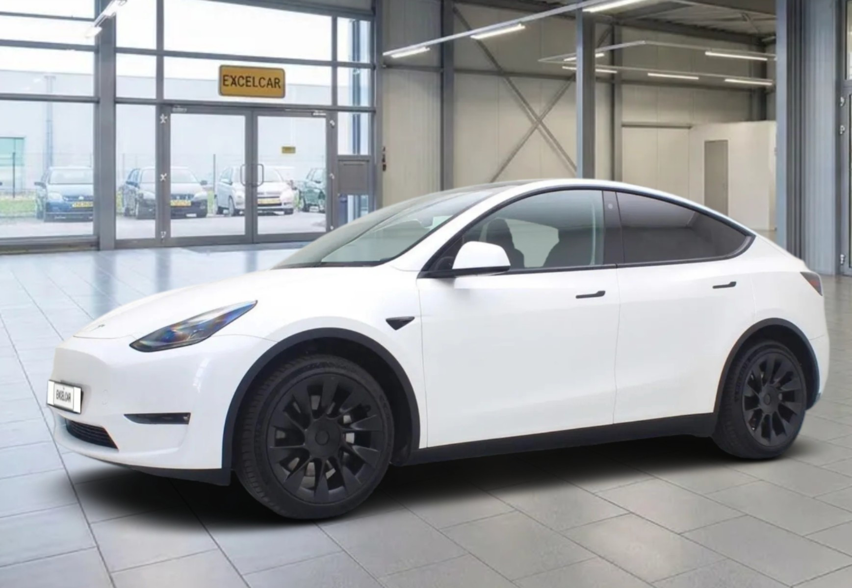 TESLA MODEL Y