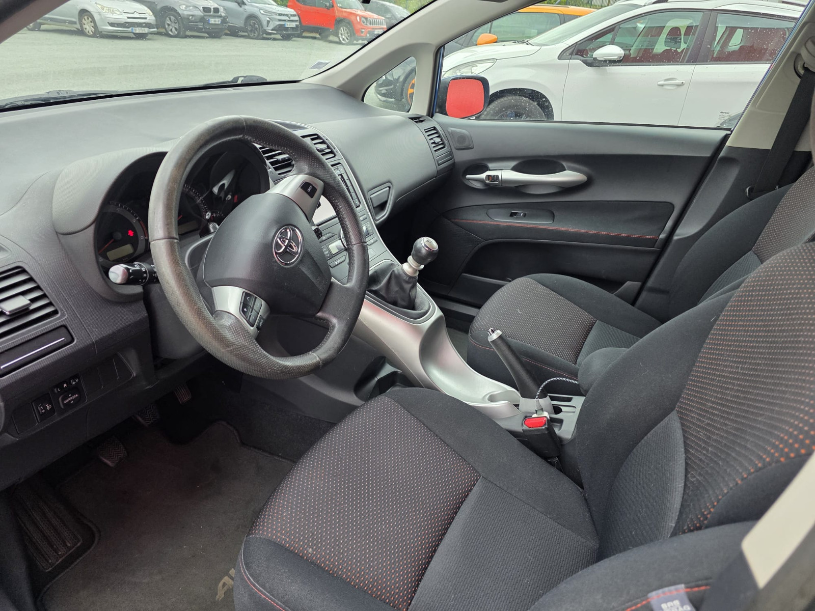 Toyota AURIS 126ch D-4D Sportline 5p – GARANTIE 12 MOIS — photo 11