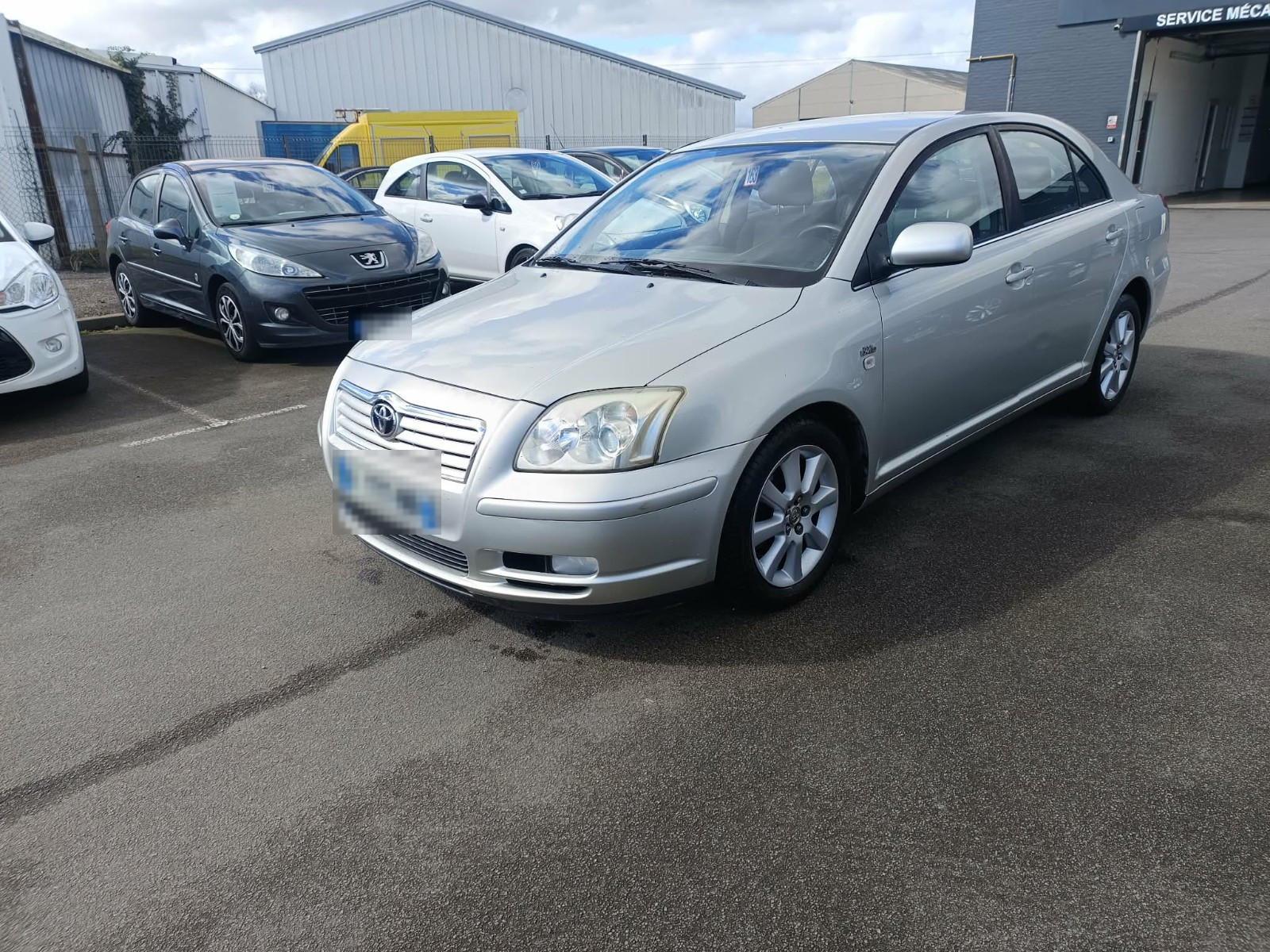 Toyota AVENSIS