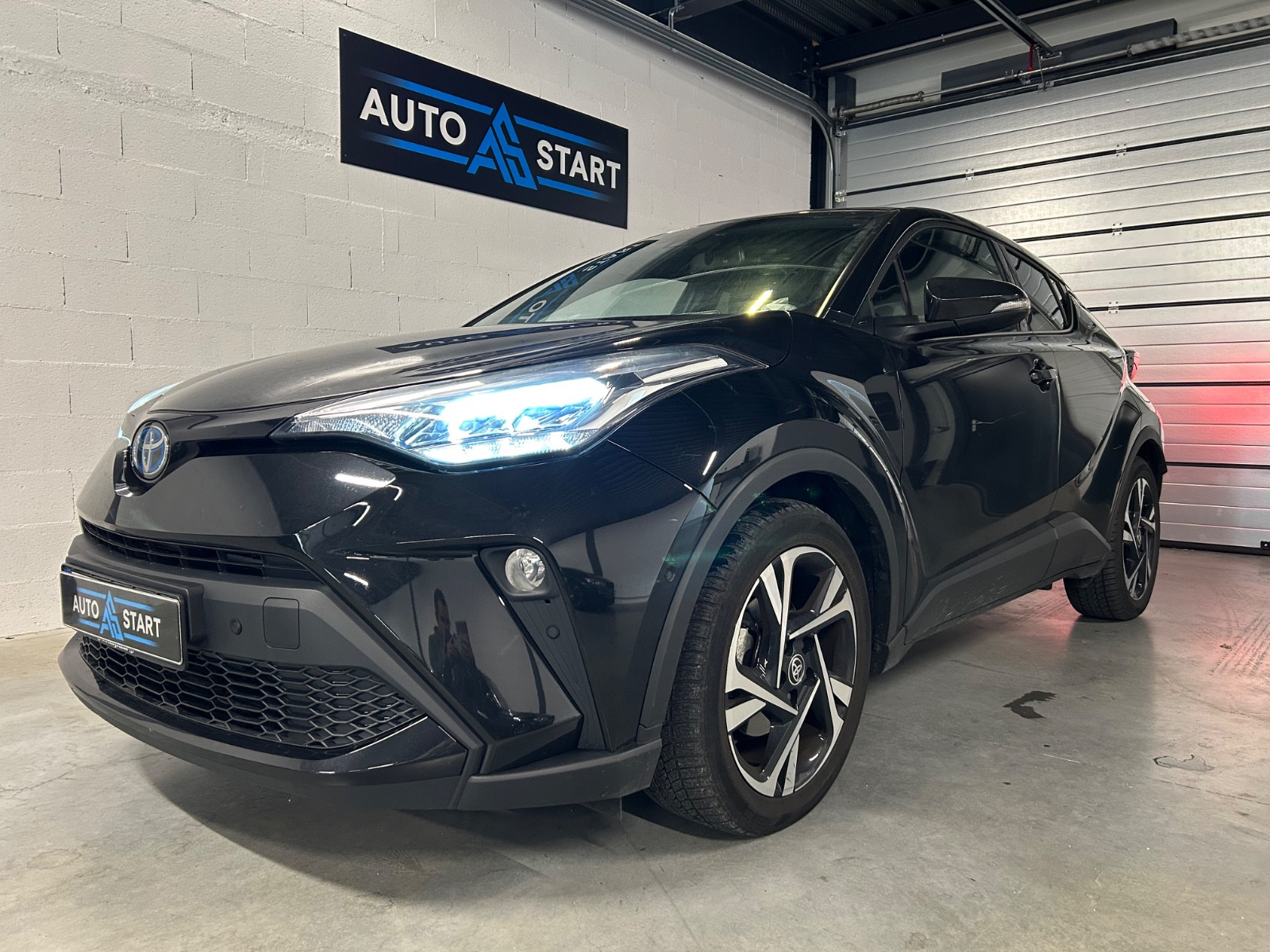 Toyota C-HR Hybrid Dynamic CVT