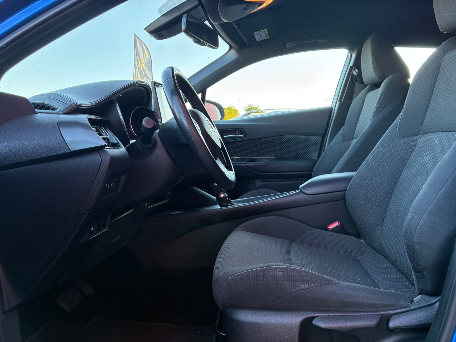 Toyota C-HR 1.8i Hybrid Dynamic CVT 122cv – GARANTIE 12 MOIS — photo 10