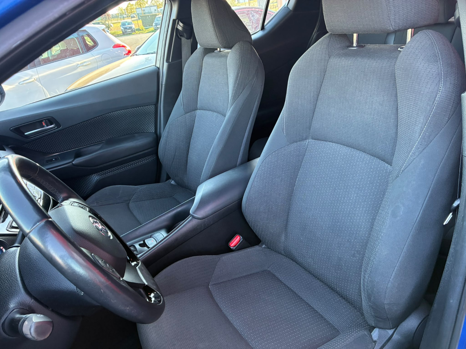 Toyota C-HR 1.8i Hybrid Dynamic CVT 122cv – GARANTIE 12 MOIS — photo 13