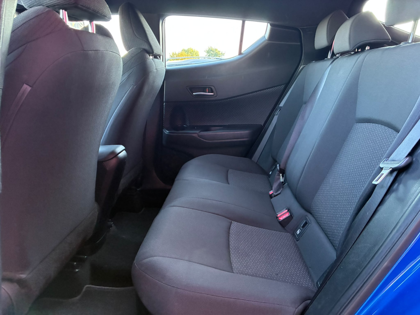 Toyota C-HR 1.8i Hybrid Dynamic CVT 122cv – GARANTIE 12 MOIS — photo 18