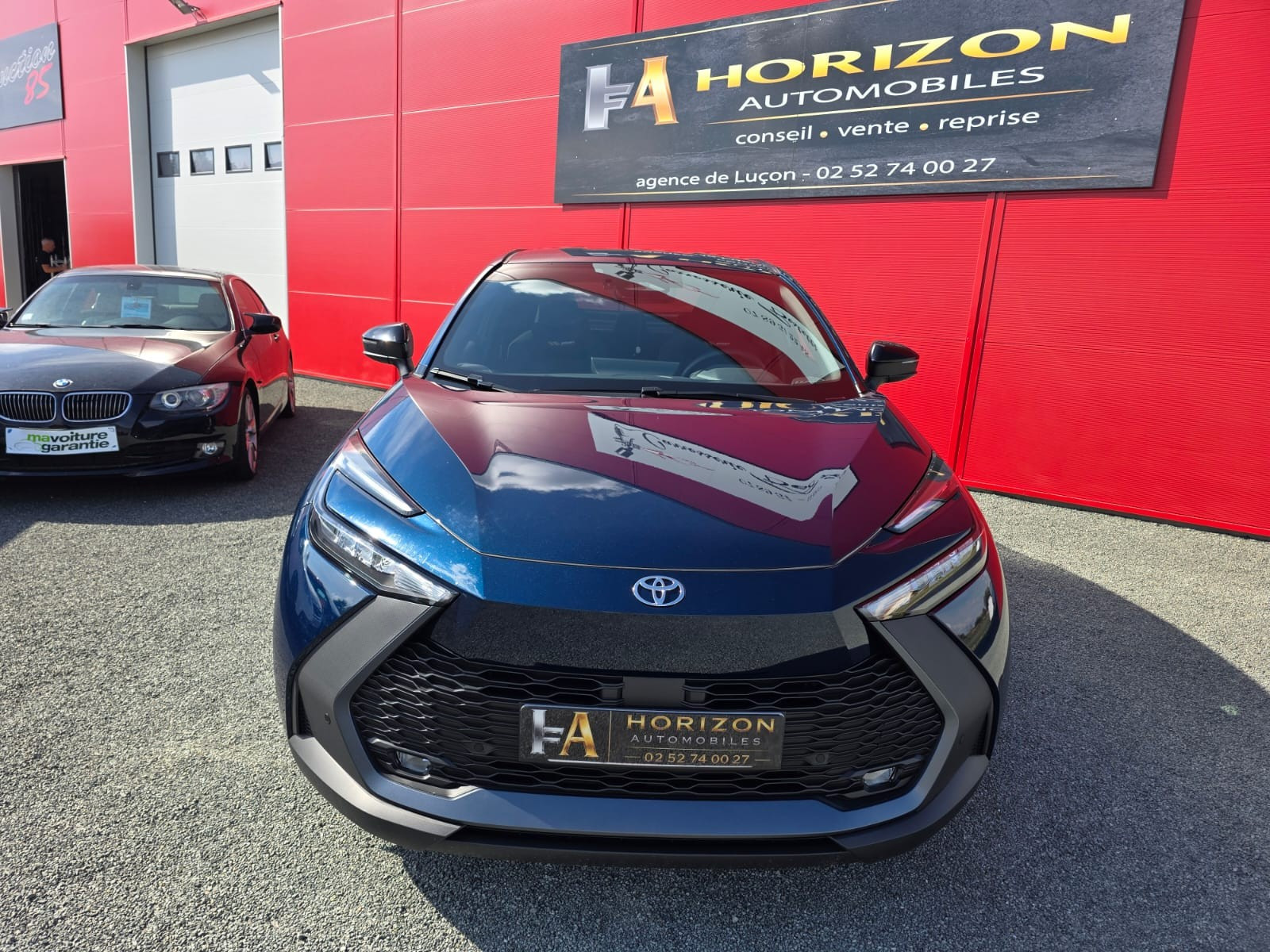 Toyota C-HR 1.8 Hybride 140 ch Design MY25 ***1ere Main*** — photo 2