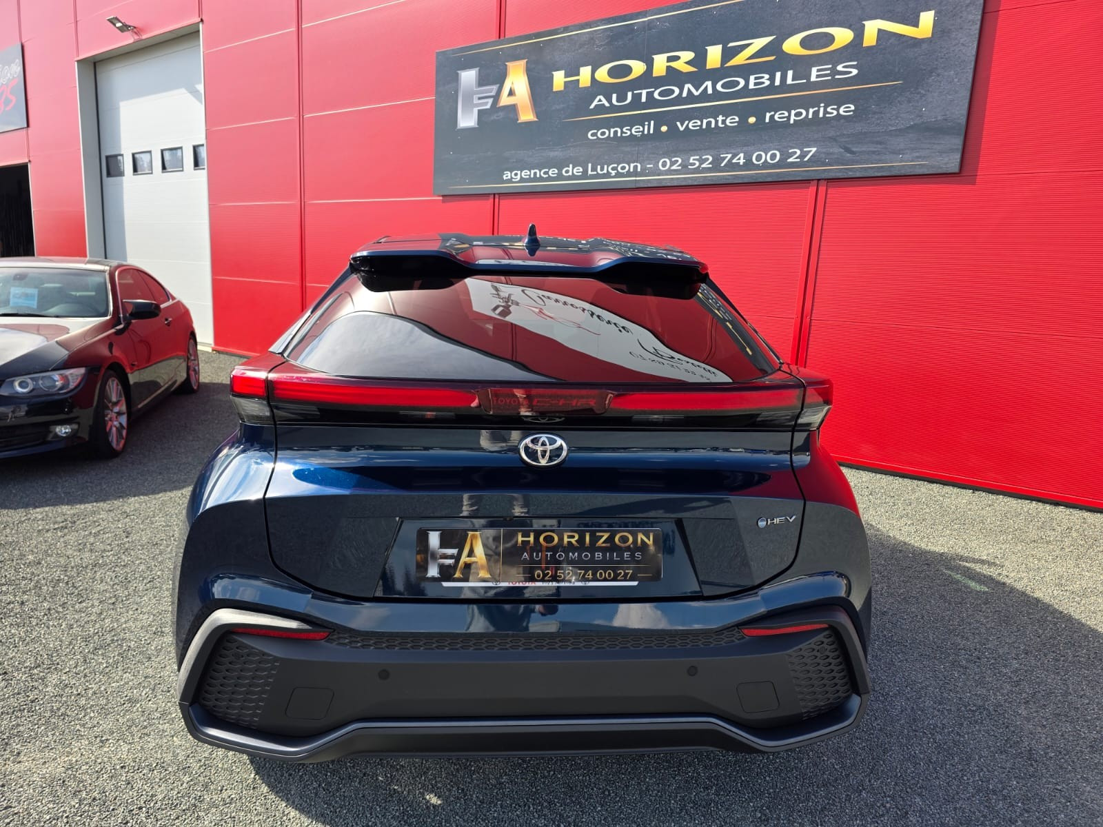 Toyota C-HR 1.8 Hybride 140 ch Design MY25 ***1ere Main*** — photo 6