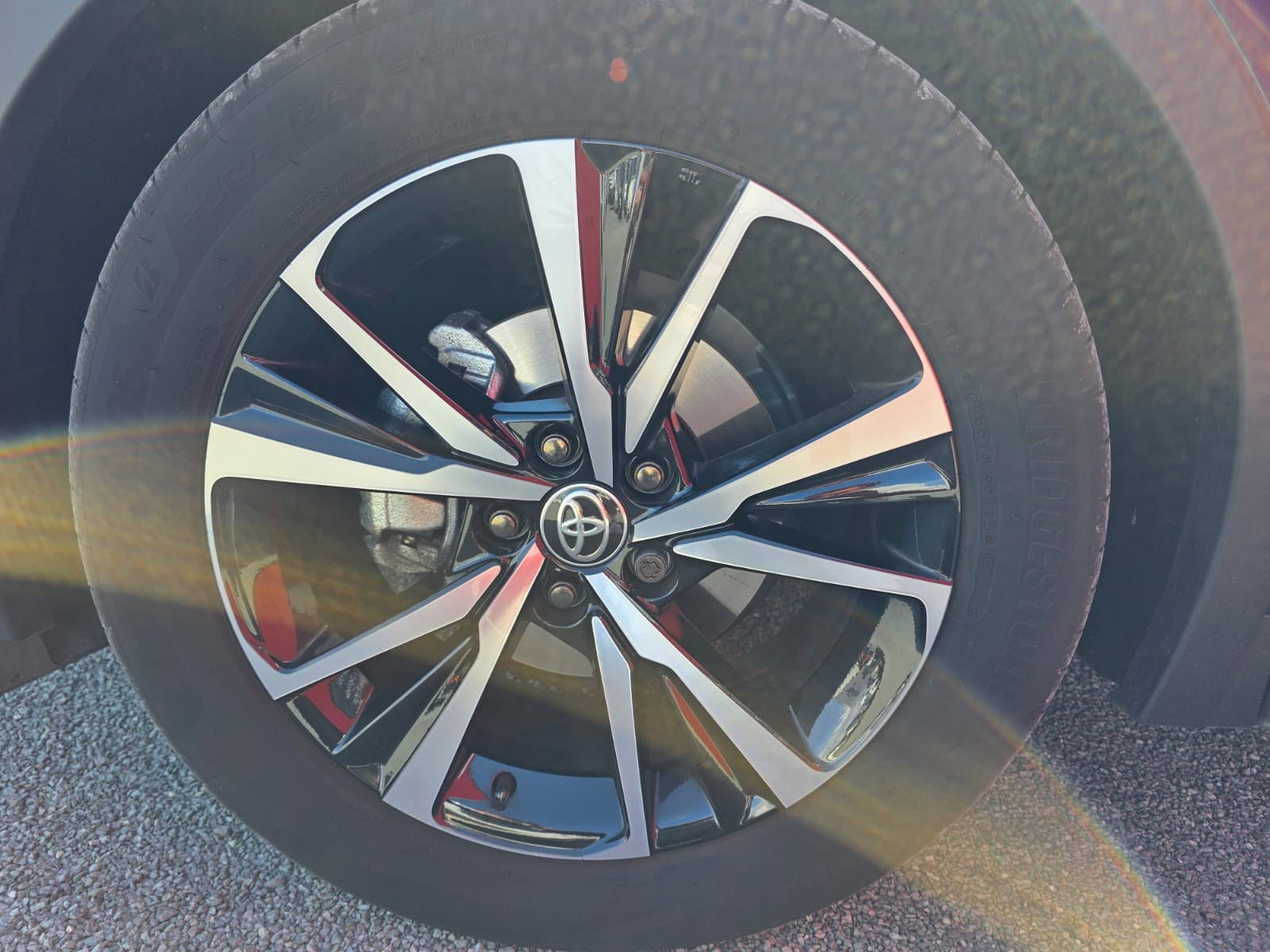 Toyota C-HR 1.8 Hybride 140 ch Design MY25 ***1ere Main*** — photo 31