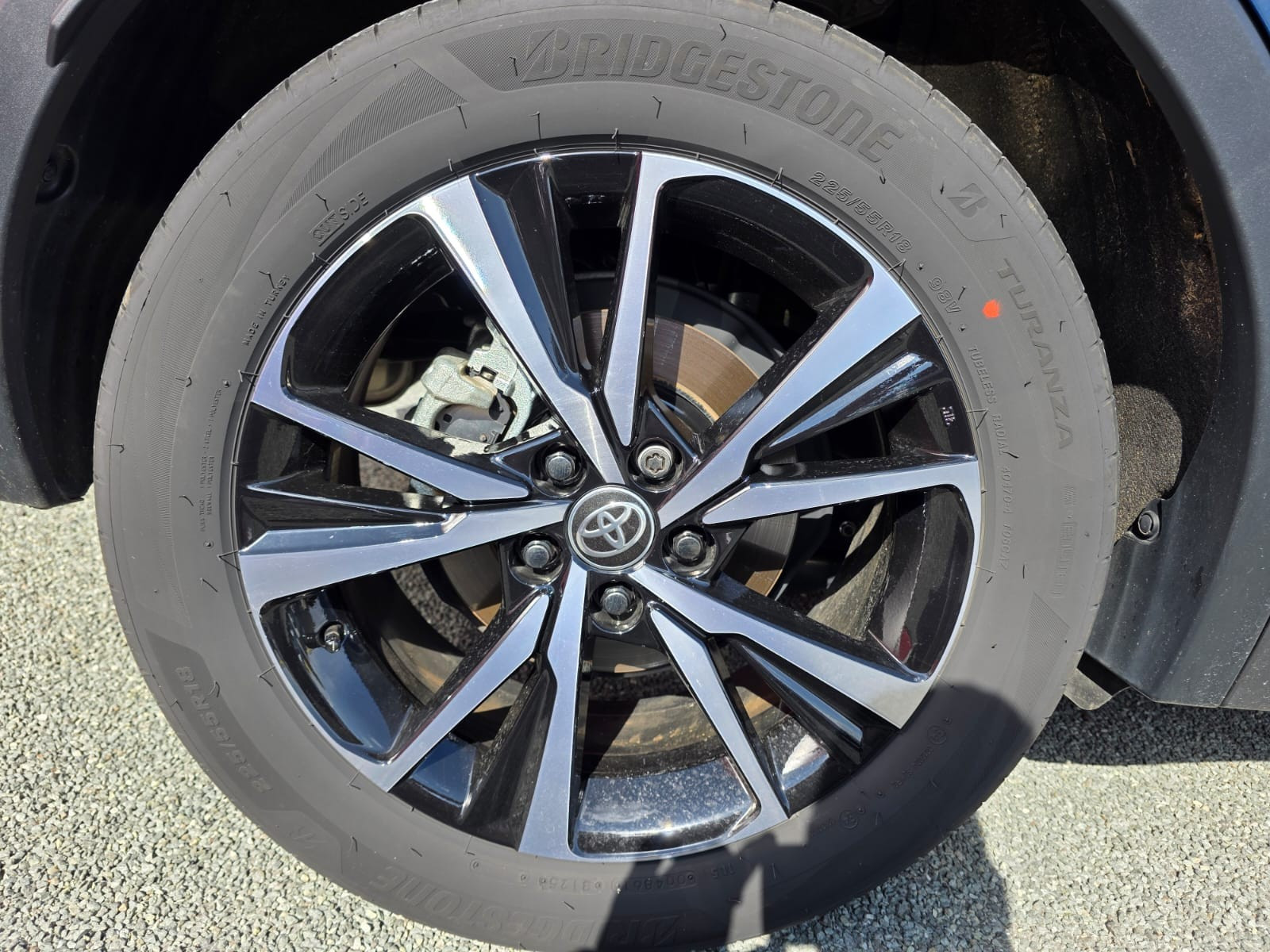 Toyota C-HR 1.8 Hybride 140 ch Design MY25 ***1ere Main*** — photo 33