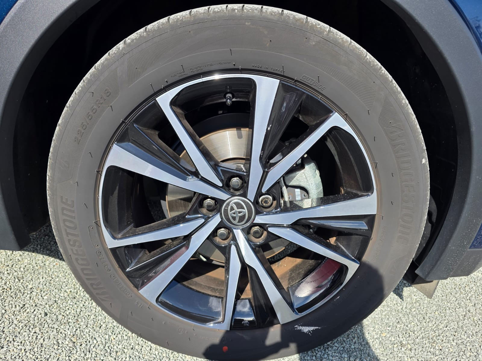 Toyota C-HR 1.8 Hybride 140 ch Design MY25 ***1ere Main*** — photo 34