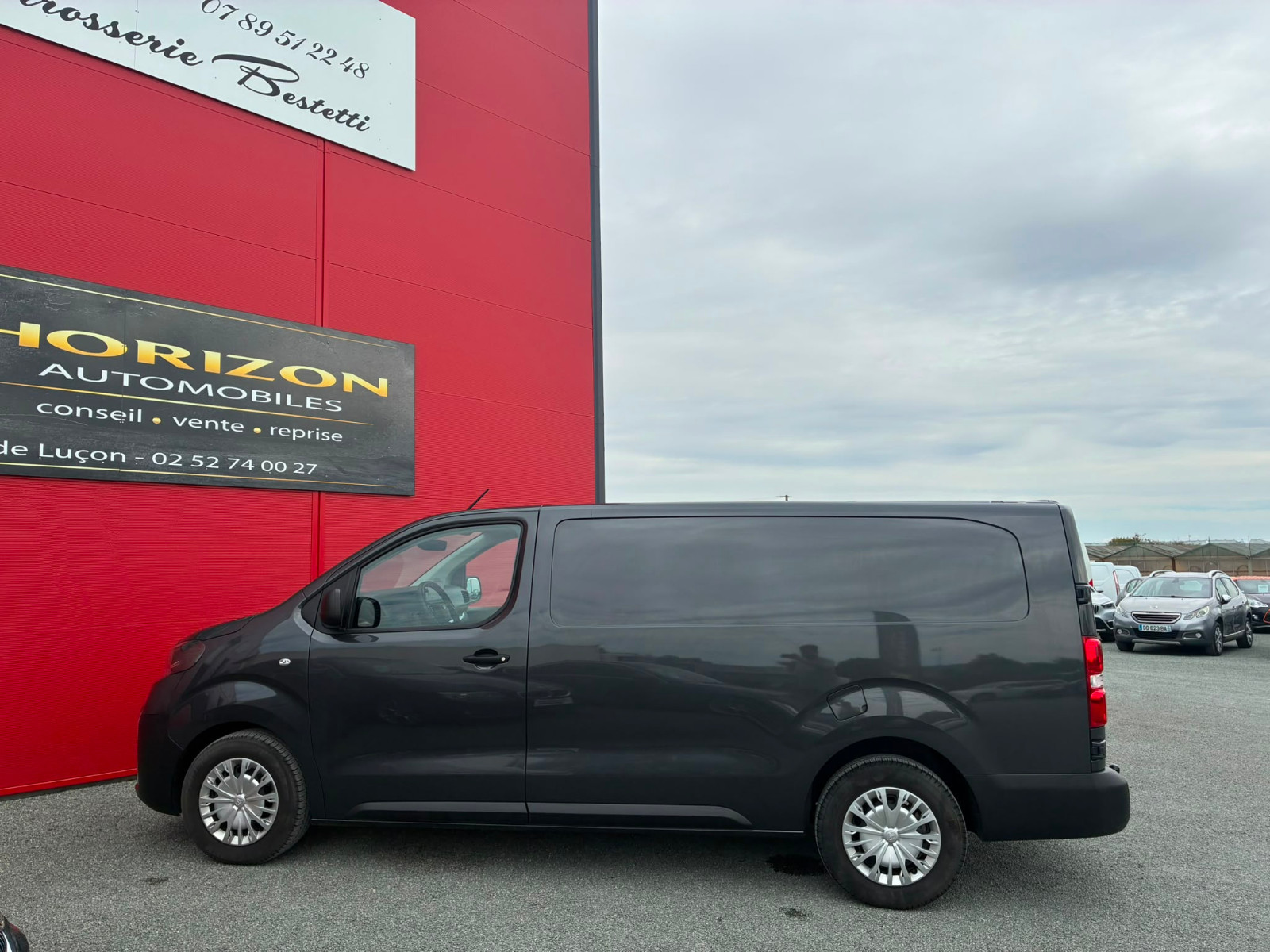 Toyota PROACE 2.0 D-4D BVA START PACK CONFORT ATTELAGE – GARANTIE 5 ANS* — photo 8
