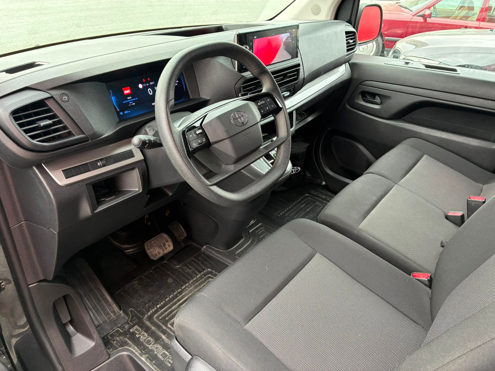 Toyota PROACE 2.0 D-4D BVA START PACK CONFORT ATTELAGE – GARANTIE 5 ANS* — photo 11
