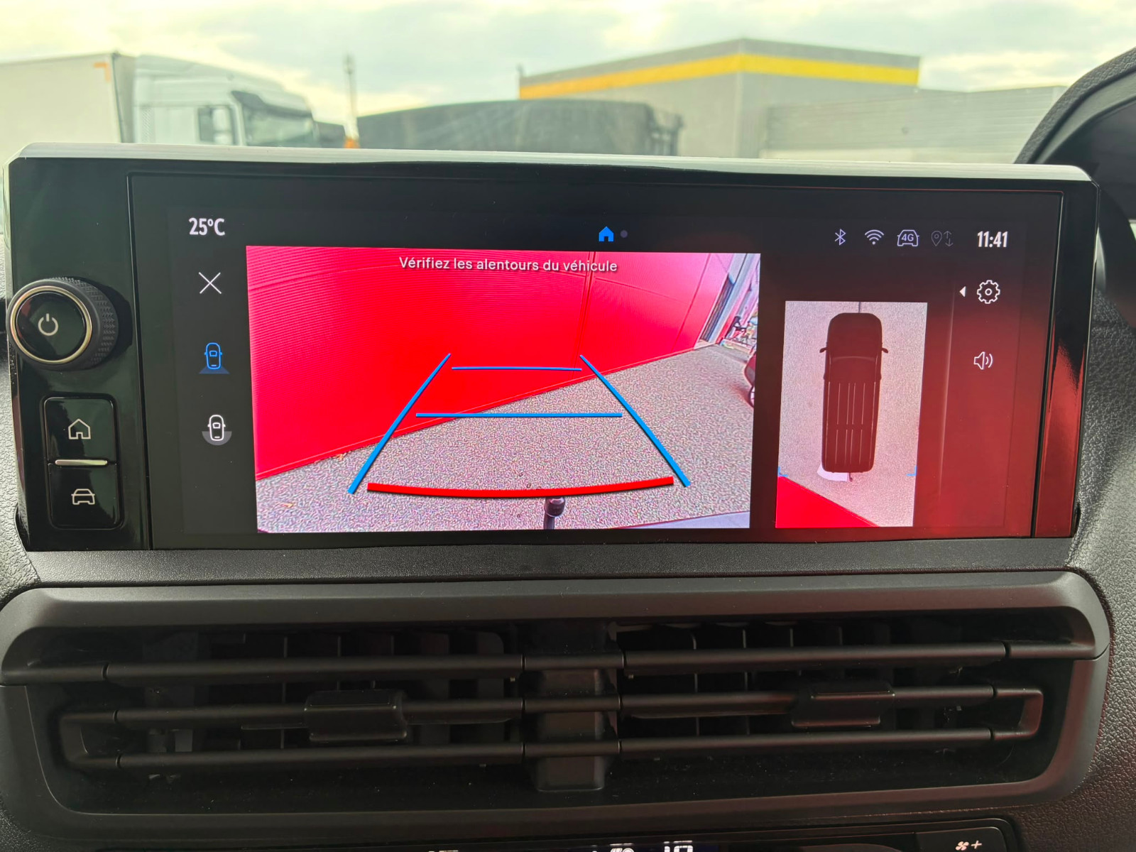 Toyota PROACE 2.0 D-4D BVA START PACK CONFORT ATTELAGE – GARANTIE 5 ANS* — photo 25