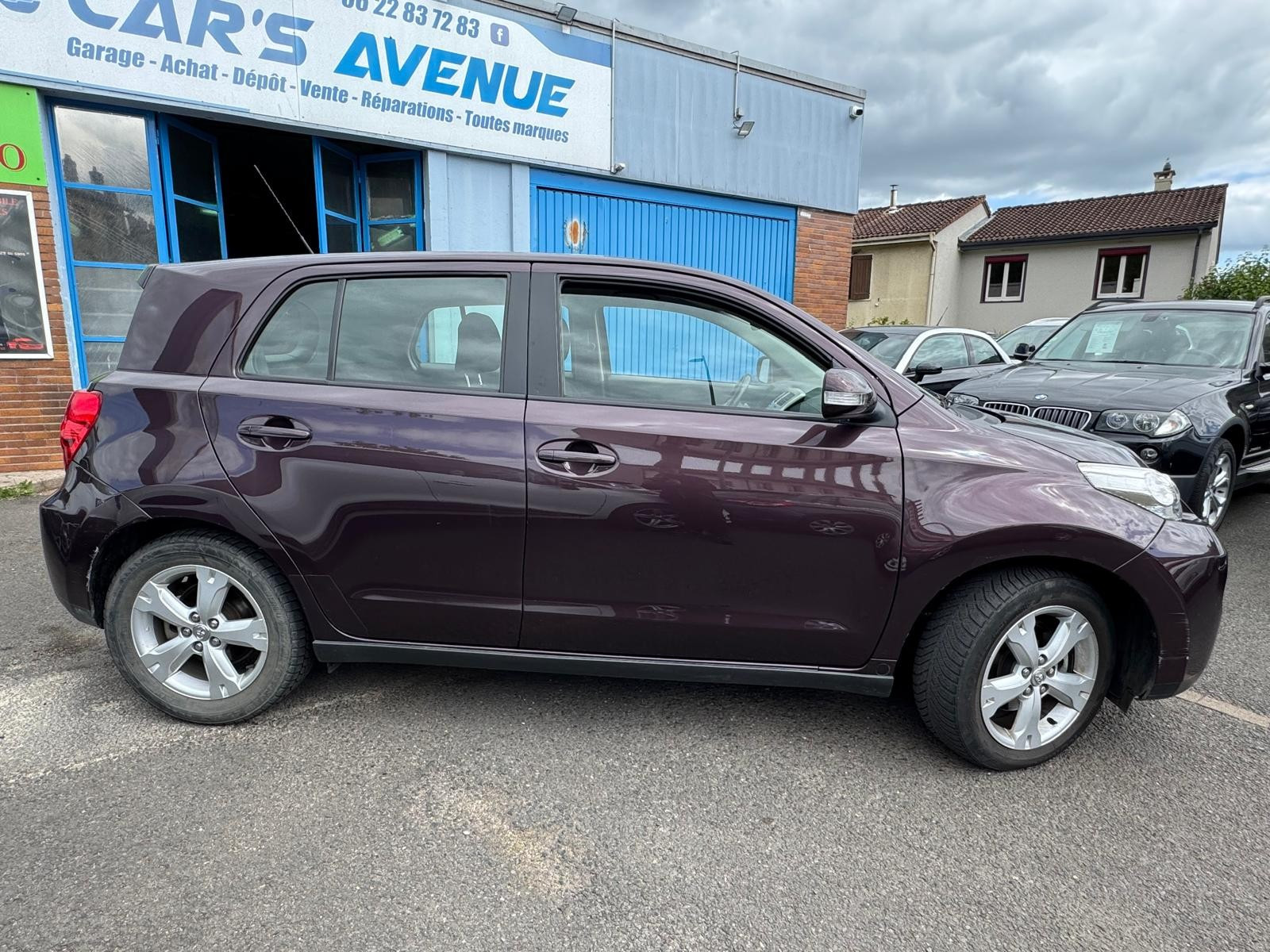 Toyota URBAN CRUISER - vue 1