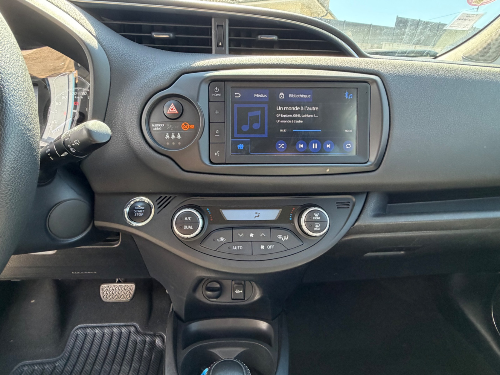 Toyota Yaris - vue 1