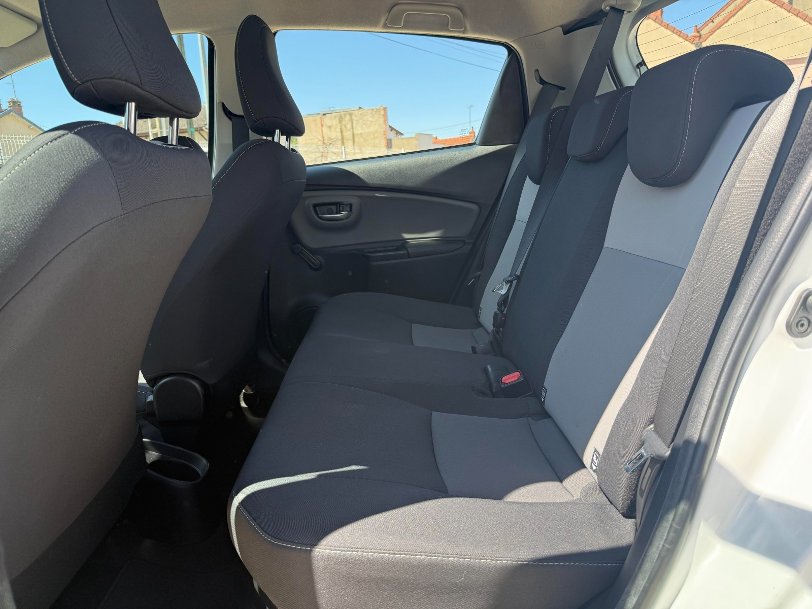 Toyota Yaris - vue 1