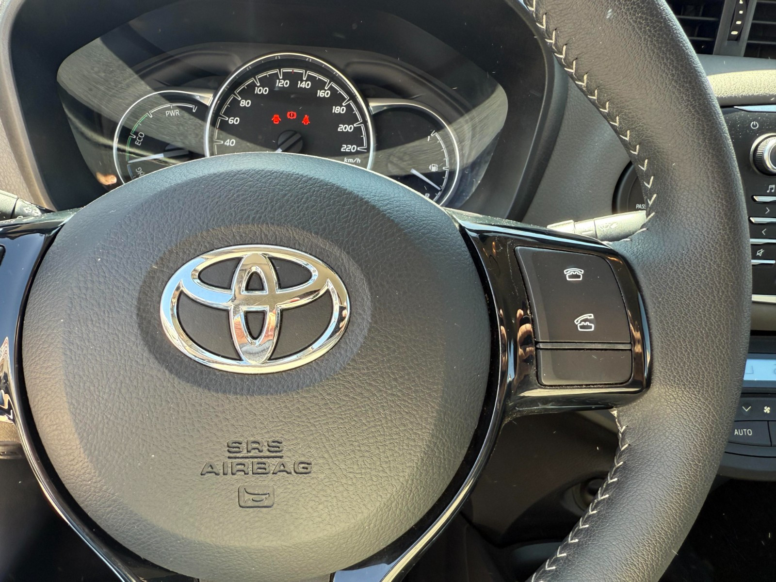 Toyota Yaris - vue 1