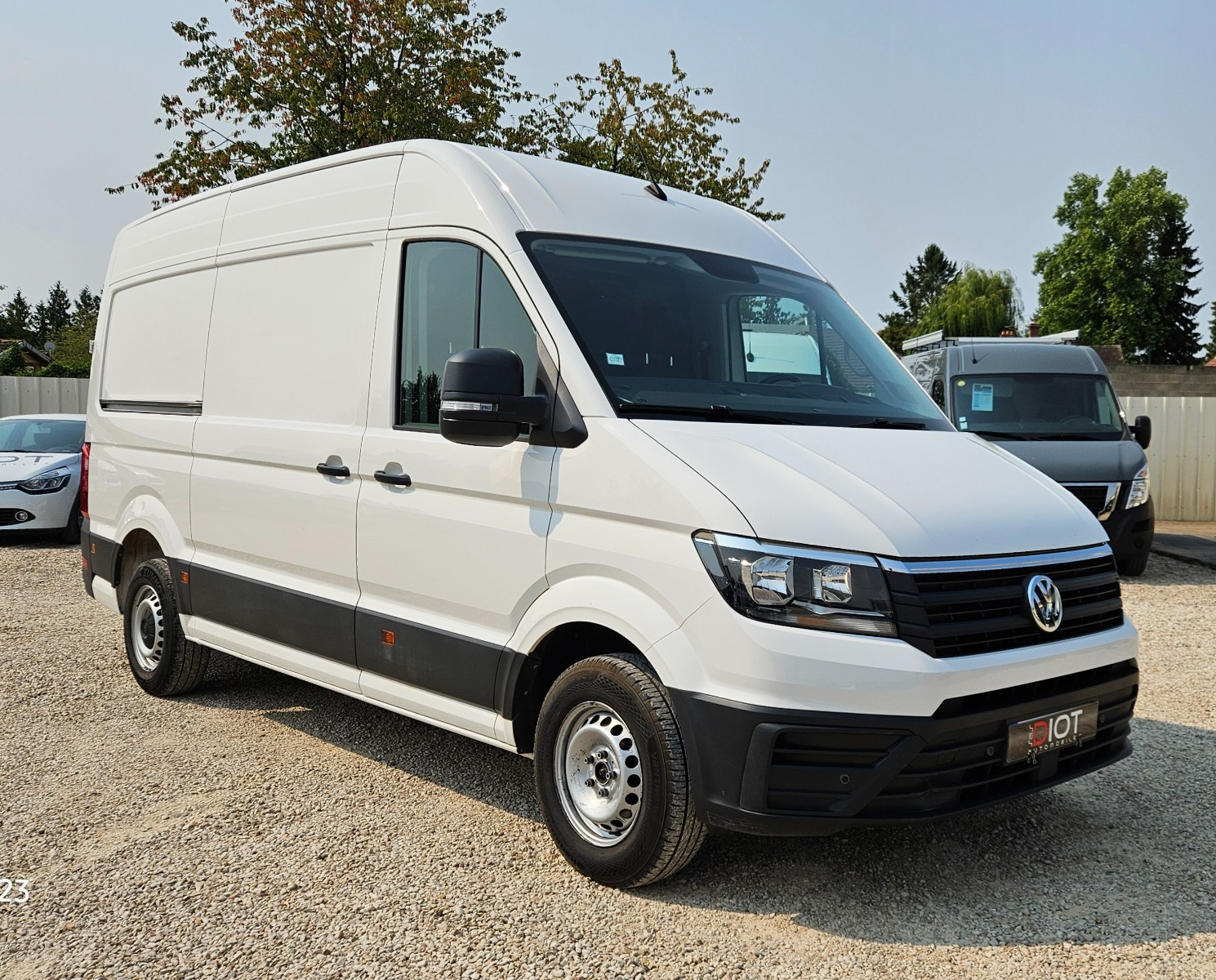 Volkswagen CRAFTER FOURGON - vue 1