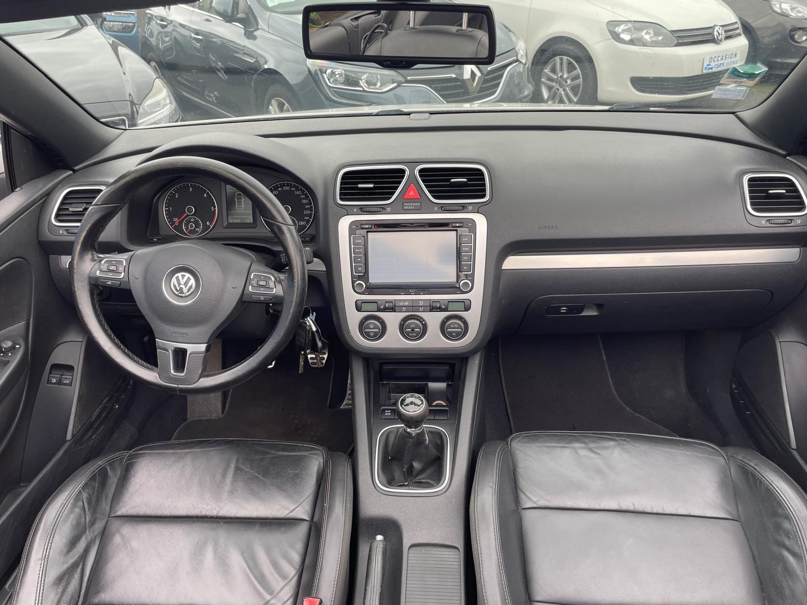 Volkswagen EOS - vue 1