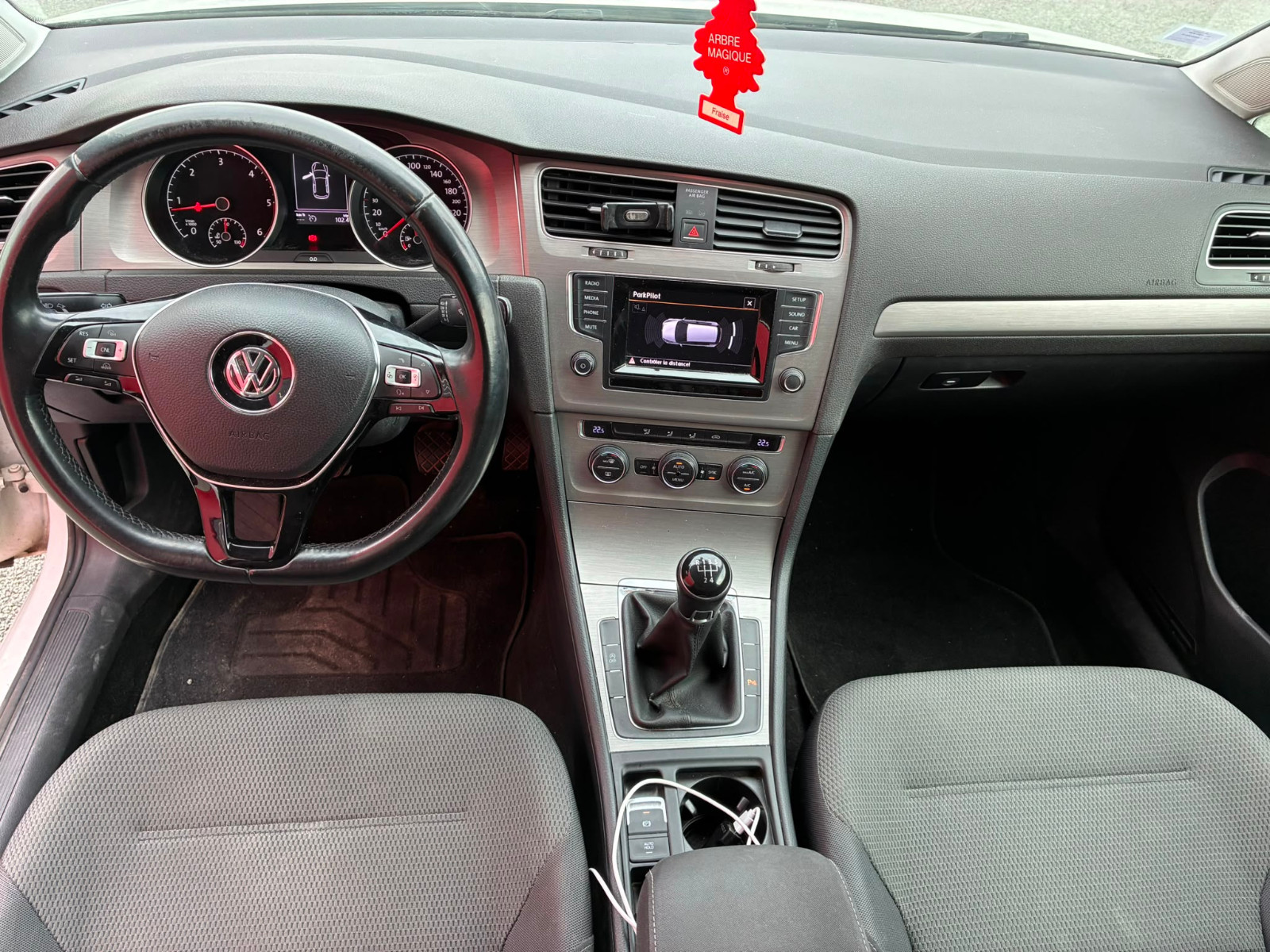 Volkswagen Golf VII Berline Confortline 1.6L TDI 105cv – GARANTIE 12 MOIS — photo 9