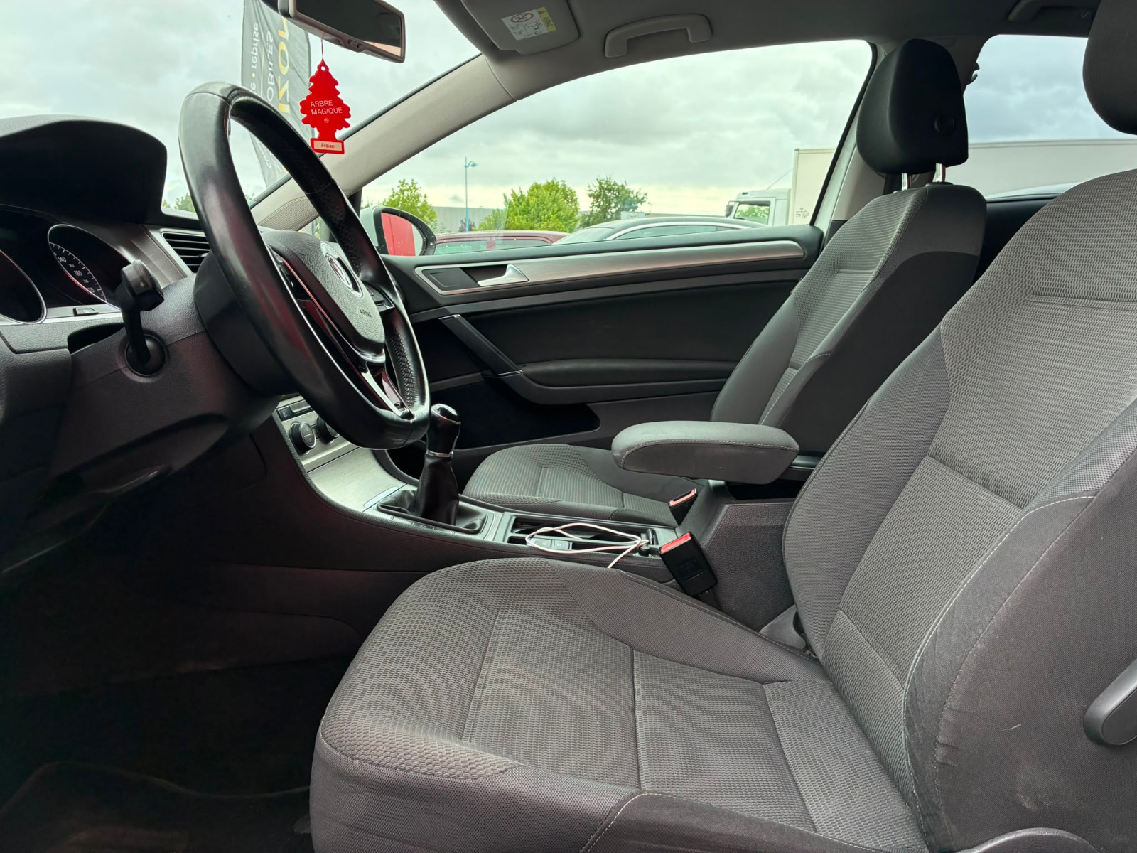 Volkswagen Golf VII Berline Confortline 1.6L TDI 105cv – GARANTIE 12 MOIS — photo 10