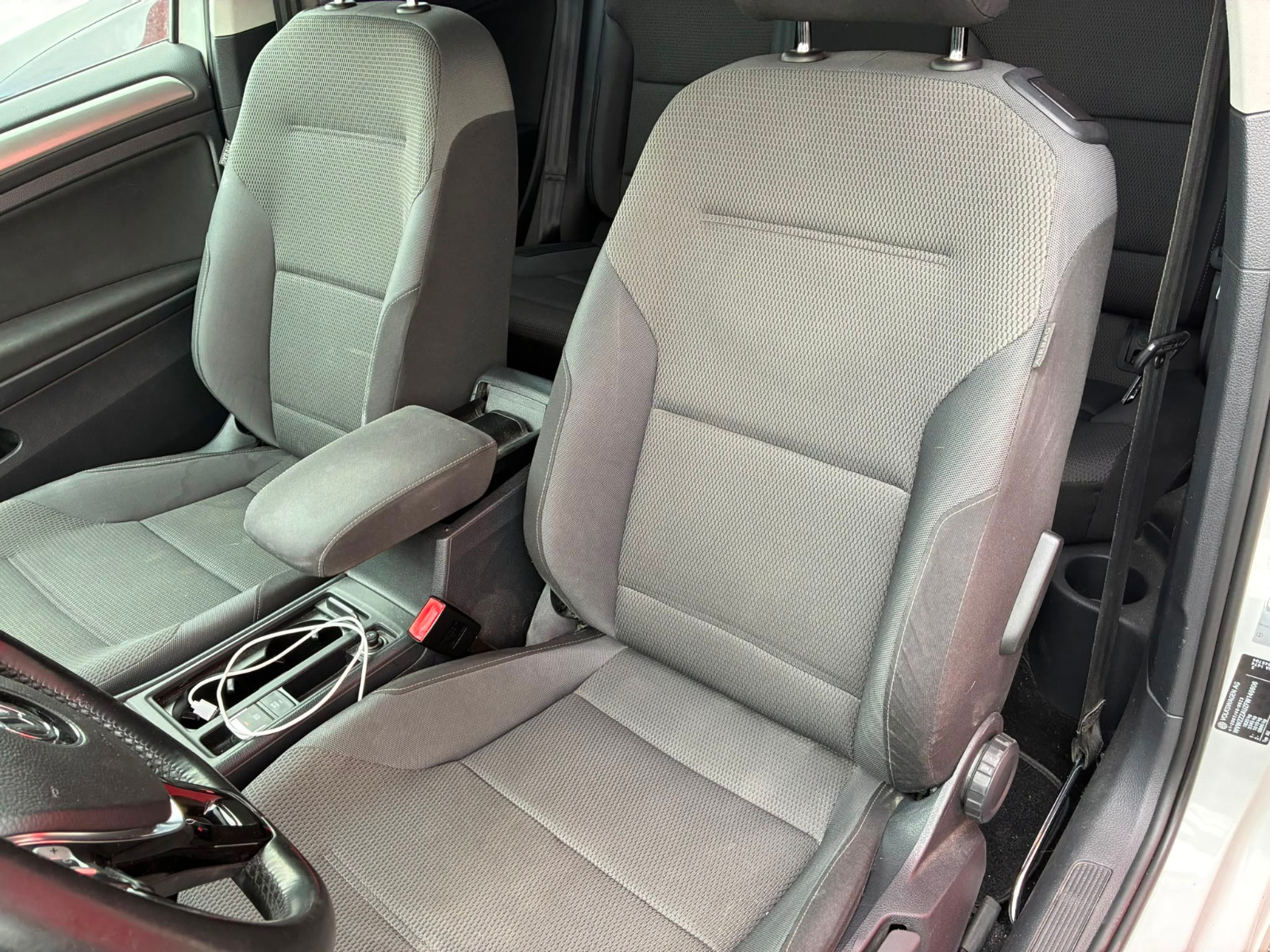 Volkswagen Golf VII Berline Confortline 1.6L TDI 105cv – GARANTIE 12 MOIS — photo 13