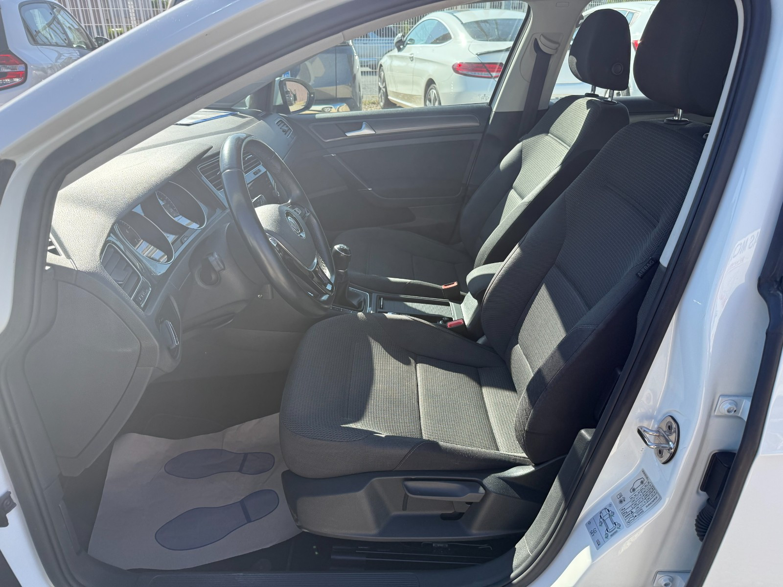 Volkswagen Golf VII Berline - vue 1