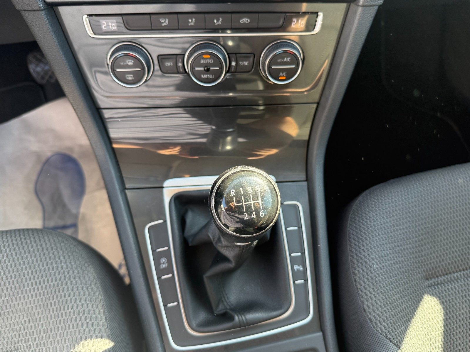 Volkswagen Golf VII Berline - vue 1