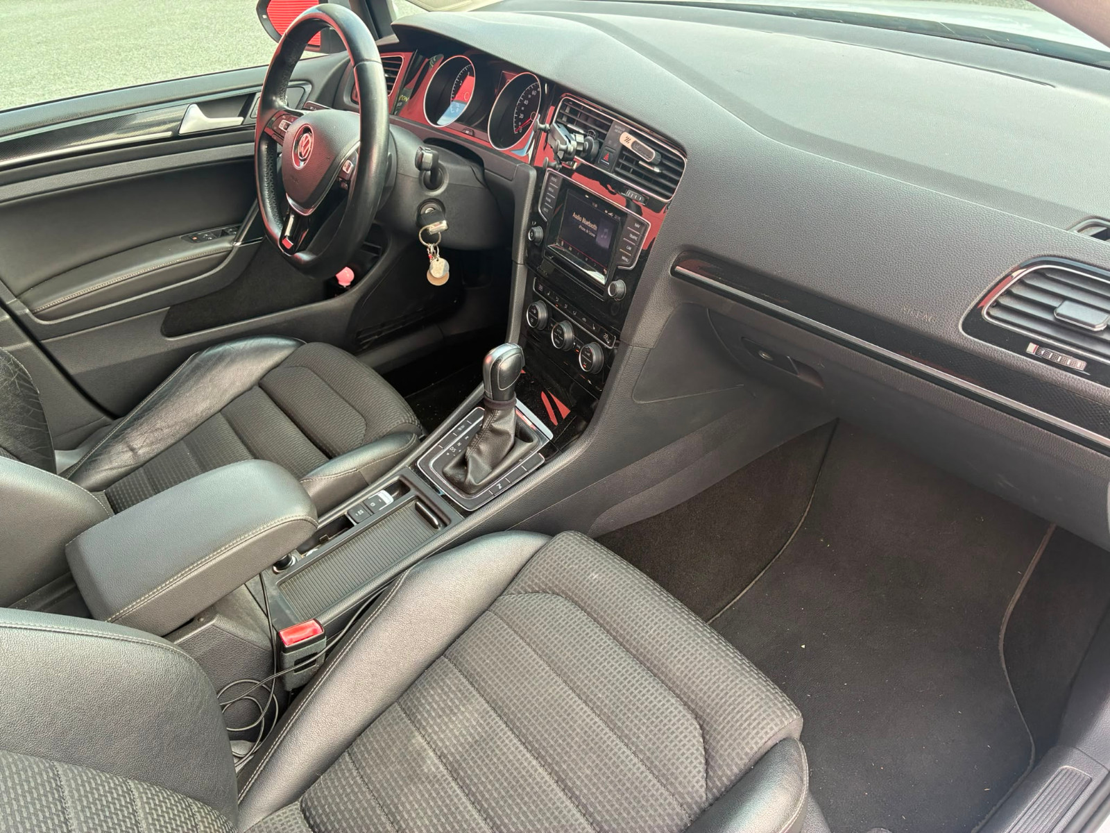 Volkswagen Golf VII Berline Cup BMT 1.4 TSI Blue Motion DSG7 150 cv – GARANTIE 12 MOIS — photo 17
